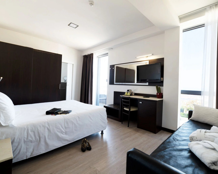 media.Slide-Camera-Superior-3-AliseiPalaceHotel-Rimini