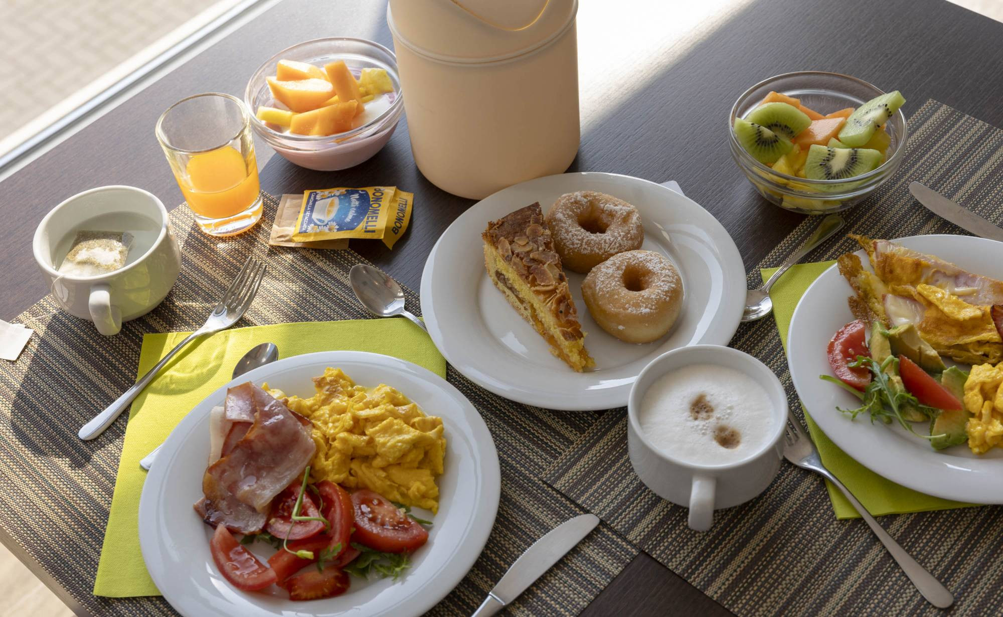 media.slide_desktop-colazione-2-aliseipalacehotel-rimini